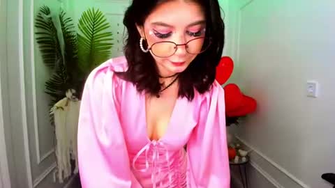 Snapshot of mellsawertyq chatting on October 22, 8:32 pm mellsawertyq online show from October 22, 8:32 pm