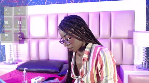     online show from April 7, 8:22 pm