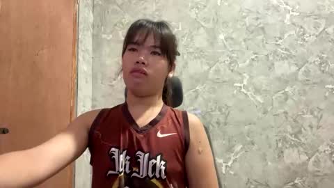 Jen online show from March 2, 6:25 pm