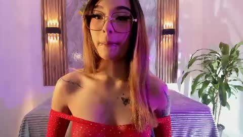 melodylanee online show from July 7, 11:03 am