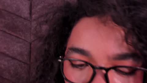  Memphis Williams  online show from March 7, 6:24 am