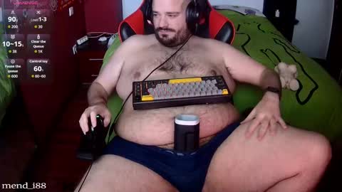 menditeta online show from February 9, 8:44 pm