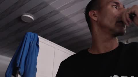 Snapshot of mensexydick20 chatting on February 17, 8:38 pm big brown online show from February 17, 8:38 pm