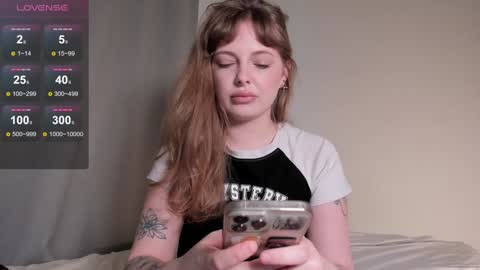 mercedescutee online show from January 25, 12:05 pm