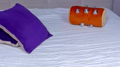 Mercy Bloom online show from December 23, 1:23 am