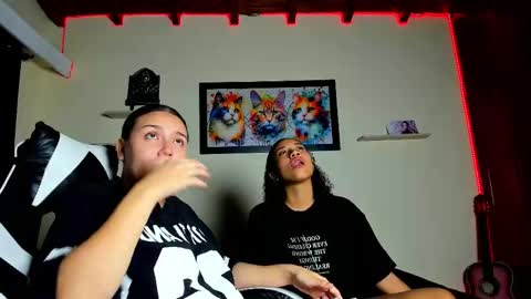 CRISTI AND MEREDIT online show from January 19, 4:44 am