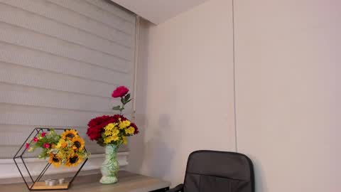 Merida  online show from March 8, 6:58 pm