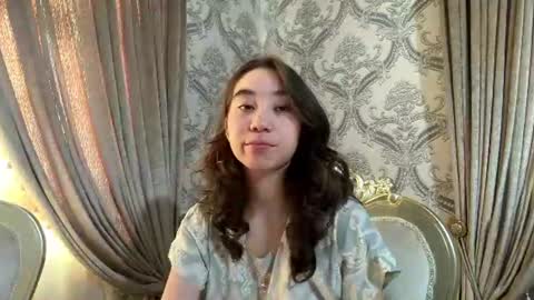 merlenebixel online show from June 26, 12:32 pm