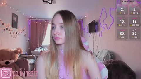 Sara online show from March 31, 2:50 pm