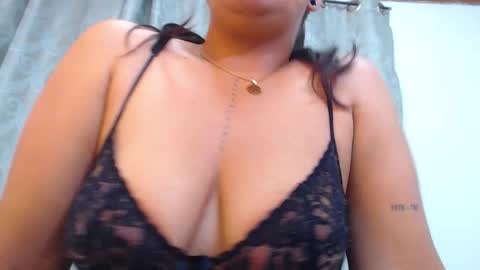mestiza_bones online show from November 8, 4:32 pm