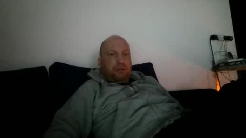 metaller123456 online show from March 29, 6:48 am