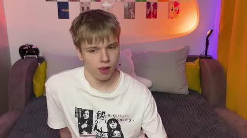 Arthur online show from March 21, 1:00 am