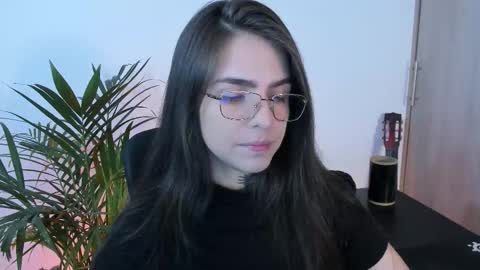 Meurif online show from December 20, 5:09 pm