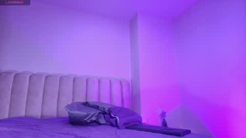 Emi online show from January 10, 7:41 pm