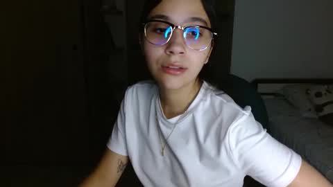 Mia online show from March 21, 4:29 am