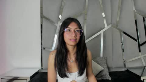 Snapshot of mia_clark18 chatting on October 21, 8:56 pm mia_clark18 online show from October 21, 8:56 pm