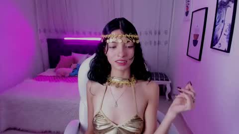 Mia online show from November 10, 9:17 pm