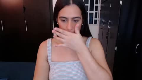 Mia online show from December 18, 2:42 am