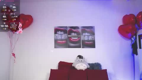 Mia online show from February 12, 11:09 pm