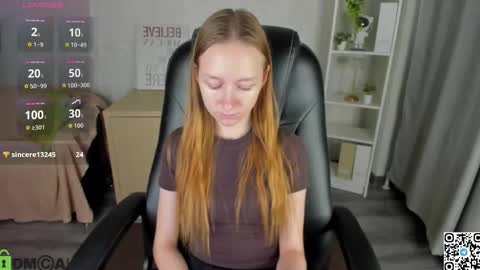 mia_e1fie online show from November 3, 10:05 am