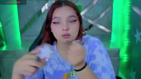 Mia online show from July 1, 2:37 pm