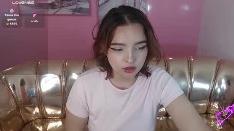 Mia online show from January 9, 6:13 pm