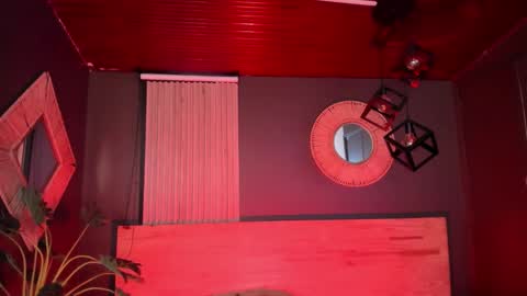 Val  online show from November 22, 11:30 am