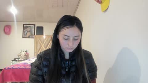 mia kaneee online show from September 16, 12:45 am