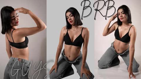 Mia online show from January 9, 4:07 am