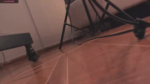 Mia online show from October 15, 3:32 am