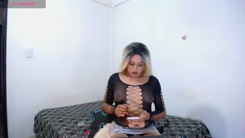 ---Mia--- online show from July 8, 1:53 am