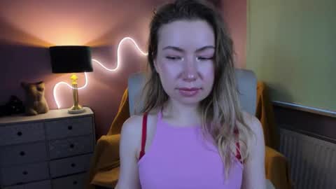 Mia online show from January 17, 8:02 am