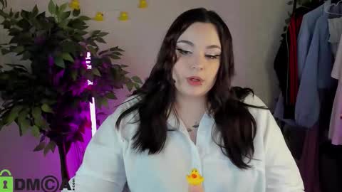 Mia online show from February 5, 1:09 am