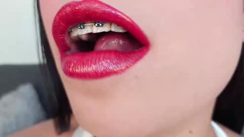 Mia Roux online show from September 11, 8:54 pm