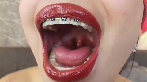 Mia Roux online show from February 20, 10:26 pm