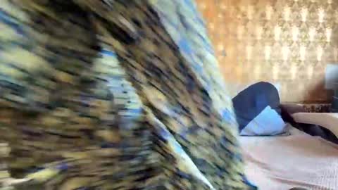 Mia online show from October 16, 6:02 am