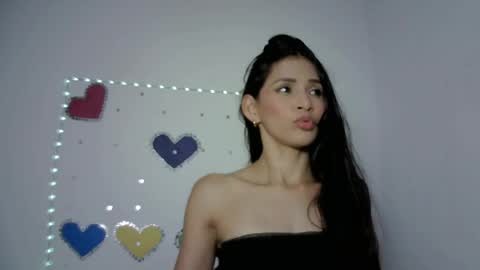 MIA suarez4 online show from May 20, 1:57 am