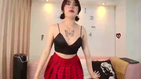 Mia online show from March 7, 8:22 pm