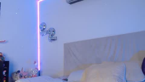 Mia Tylor online show from April 27, 9:34 pm