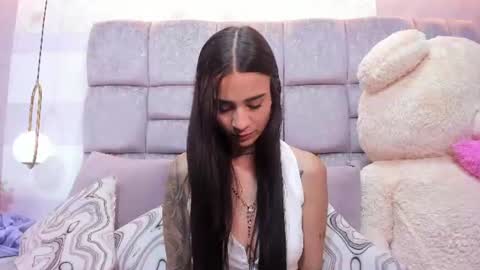 Mia  online show from July 24, 1:08 pm