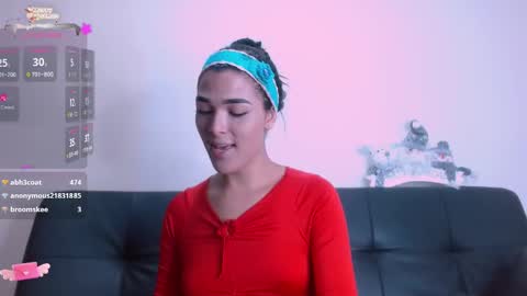 Mia online show from December 26, 2:37 pm