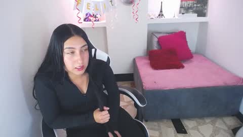       online show from November 14, 5:37 pm