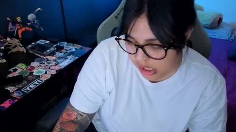 Mia online show from May 30, 2:10 am