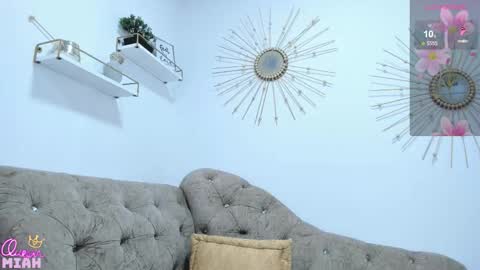 Miah Collins online show from March 12, 9:18 pm