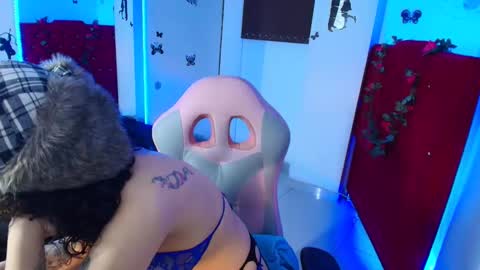 MIA VELEZ online show from September 19, 4:27 am