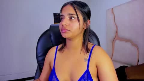 miahsex69 online show from November 25, 6:23 am