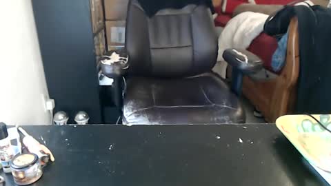 Mark online show from October 9, 5:40 pm