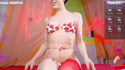 Mia online show from March 7, 11:49 pm