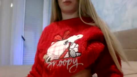 mialoba online show from November 26, 11:45 pm