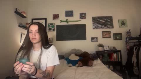 miamoorexo online show from February 3, 7:40 pm